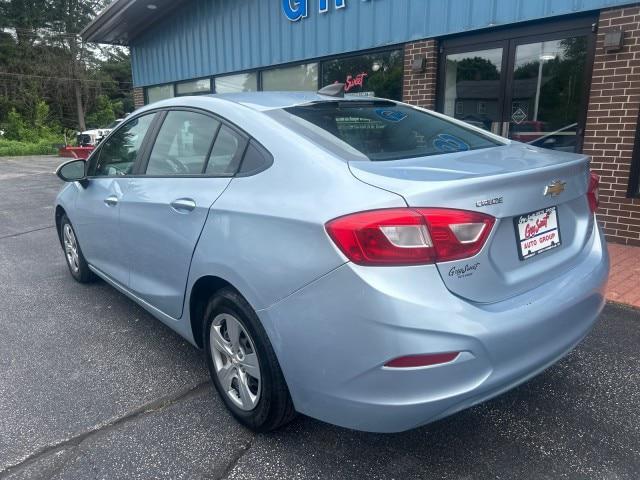 2017 Chevrolet Cruze LS Auto