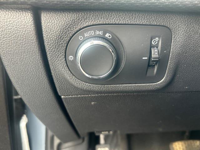 2017 Chevrolet Cruze LS Auto