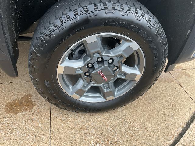 2025 GMC Sierra 2500HD 4WD Crew Cab Standard Bed SLE