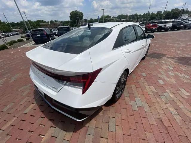 2024 Hyundai Elantra Limited