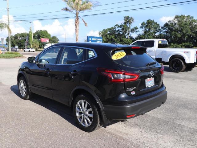 2022 Nissan Rogue Sport S FWD Xtronic CVT