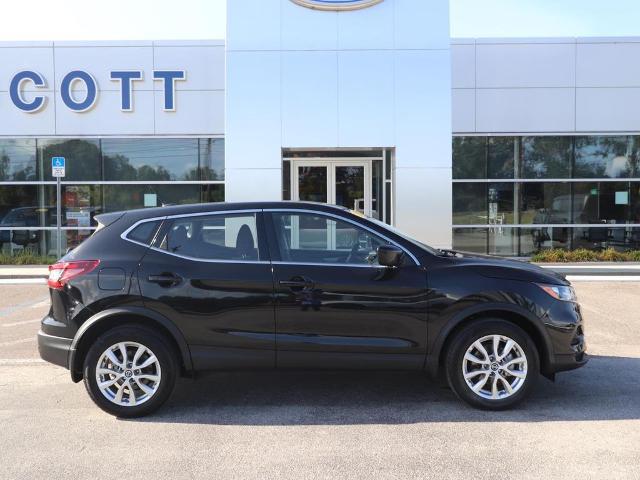 2022 Nissan Rogue Sport S FWD Xtronic CVT