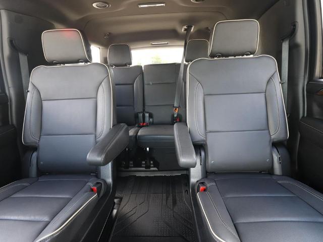 2024 Chevrolet Suburban 4WD Premier