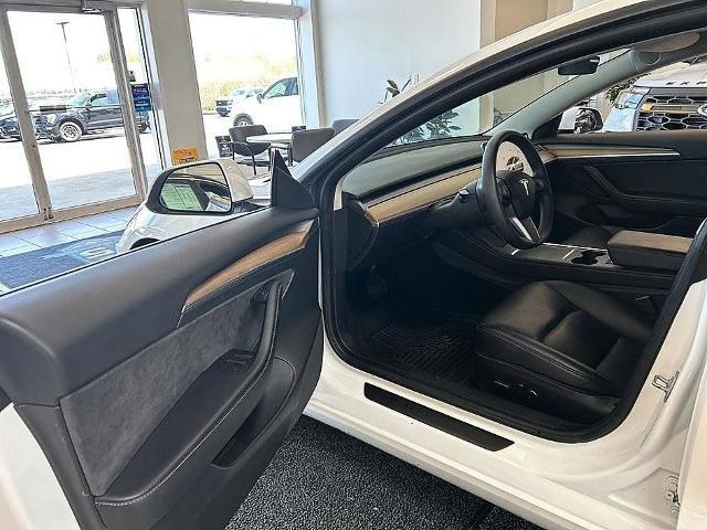 2022 Tesla Model 3 Long Range Dual Motor All-Wheel Drive