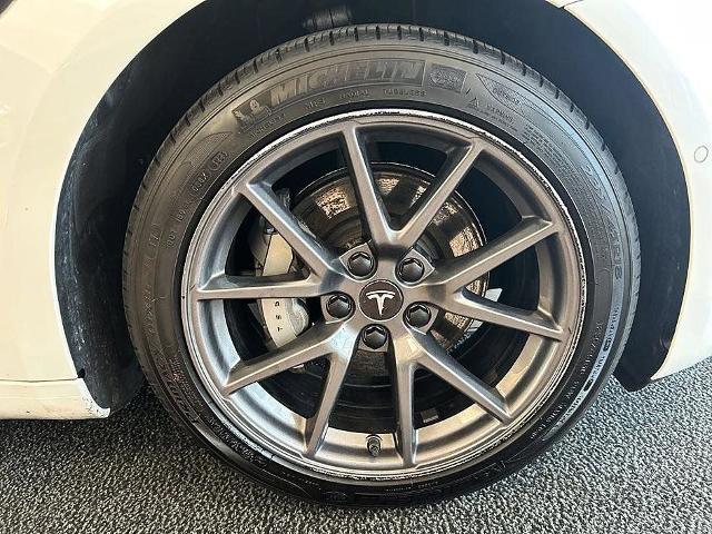 2022 Tesla Model 3 Long Range Dual Motor All-Wheel Drive