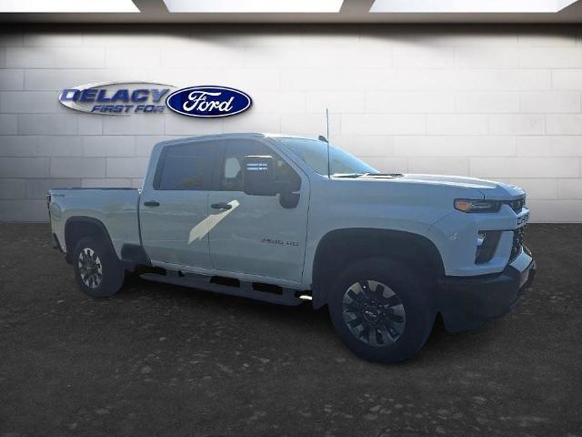 2022 Chevrolet Silverado 2500HD 4WD Crew Cab Standard Bed Custom