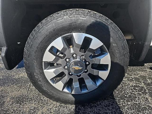 2022 Chevrolet Silverado 2500HD 4WD Crew Cab Standard Bed Custom