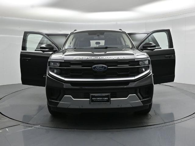2025 Ford Expedition Platinum MAX