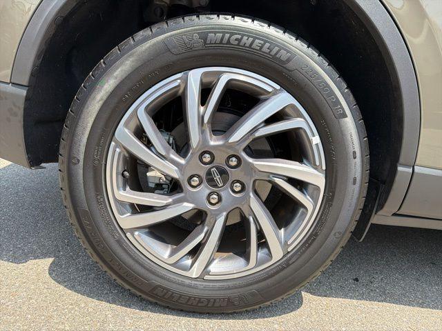 2025 Lincoln Corsair Premiere