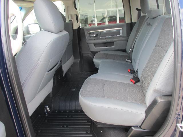 2018 Ram 1500 Big Horn Crew Cab 4x4 5'7" Box