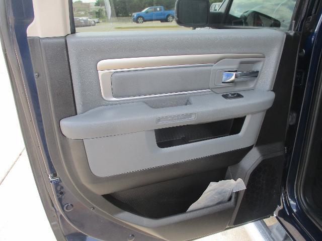 2018 Ram 1500 Big Horn Crew Cab 4x4 5'7" Box