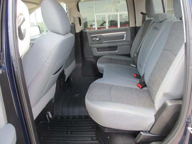 2018 Ram 1500 Big Horn Crew Cab 4x4 5'7" Box