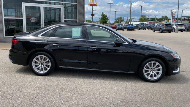 2022 Audi A4 Premium 40 TFSI quattro S tronic