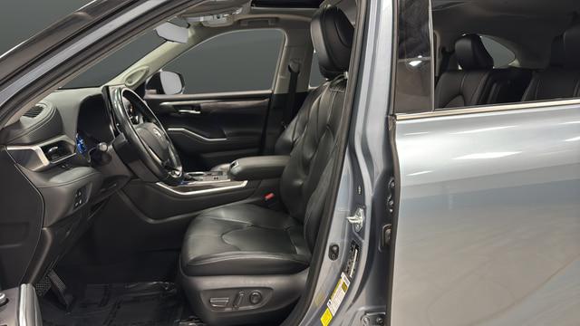 2021 Toyota Highlander Hybrid Limited