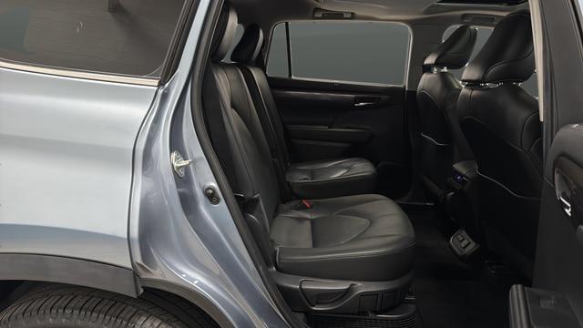 2021 Toyota Highlander Hybrid Limited