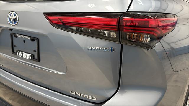 2021 Toyota Highlander Hybrid Limited
