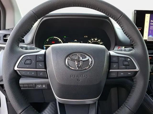 2026 Toyota Sienna XLE
