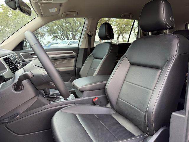 2023 Volkswagen Atlas 2.0T SE w/Technology