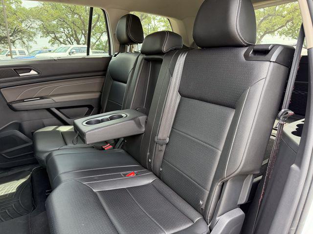 2023 Volkswagen Atlas 2.0T SE w/Technology