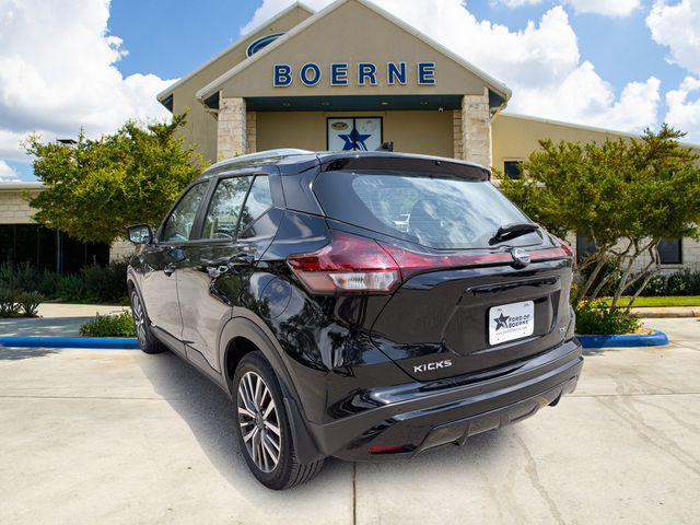 2024 Nissan Kicks SV Xtronic CVT