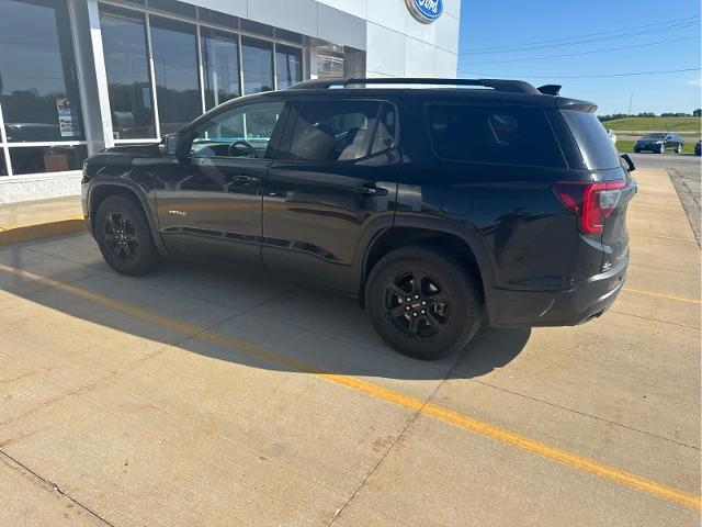 2023 GMC Acadia AWD AT4