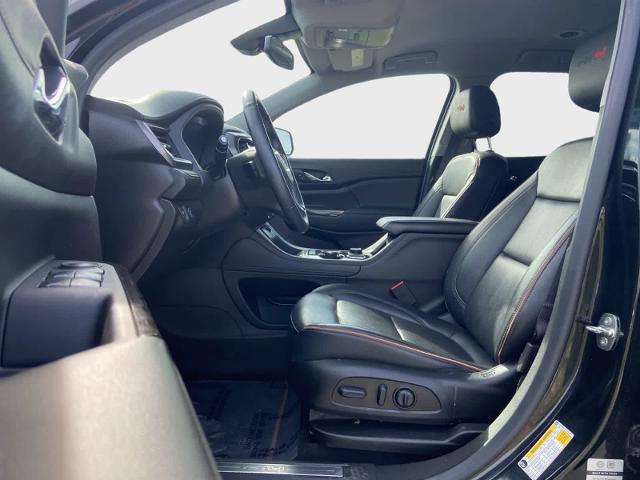 2023 GMC Acadia AWD AT4