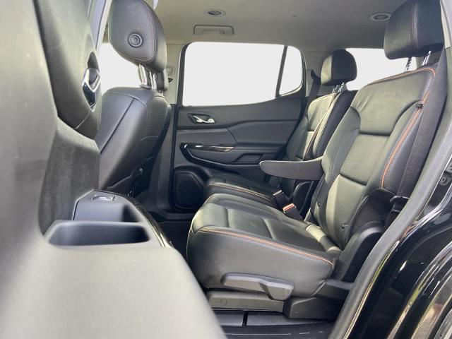2023 GMC Acadia AWD AT4
