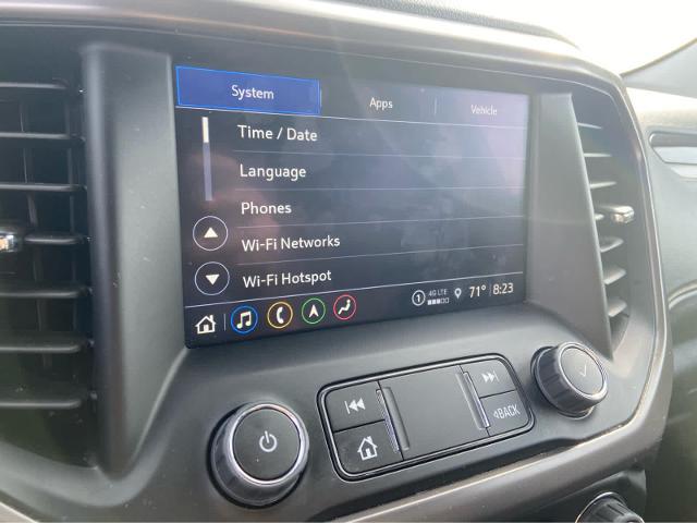 2023 GMC Acadia AWD AT4