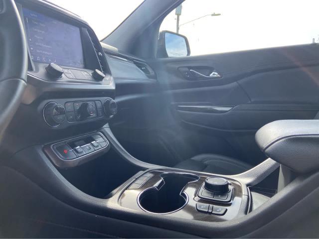 2023 GMC Acadia AWD AT4