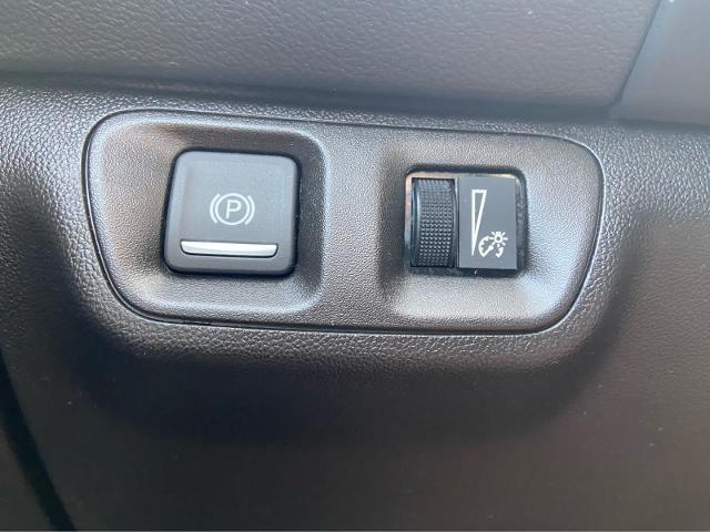 2023 GMC Acadia AWD AT4