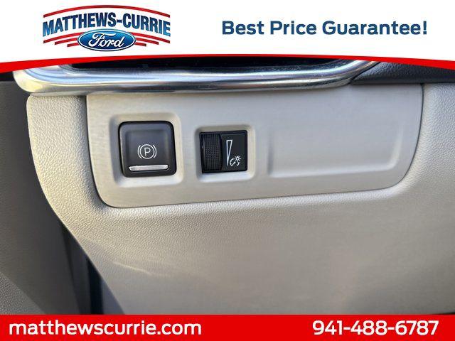 2021 Cadillac XT4 FWD Premium Luxury