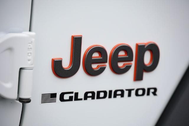 2023 Jeep Gladiator Sport