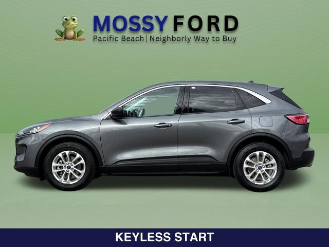 2022 Ford Escape SE Hybrid