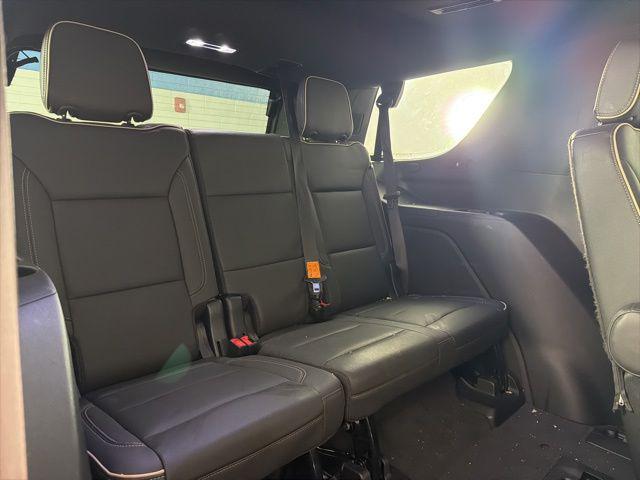 2022 GMC Yukon 2WD SLT