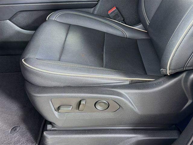 2022 GMC Yukon 2WD SLT