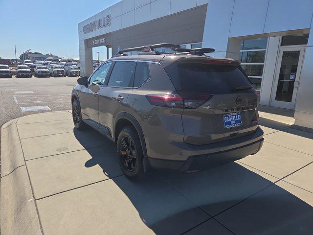 2025 Nissan Rogue Rock Creek