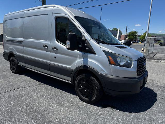 2015 Ford Transit 148 WB Medium Roof Cargo