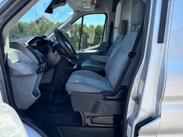 2015 Ford Transit 148 WB Medium Roof Cargo