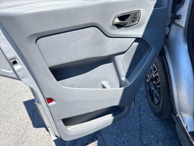 2015 Ford Transit 148 WB Medium Roof Cargo