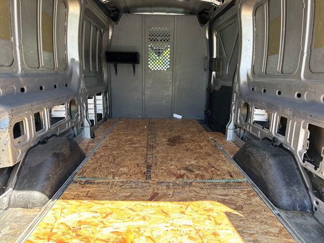 2015 Ford Transit 148 WB Medium Roof Cargo