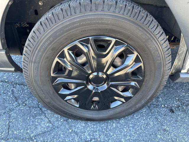 2015 Ford Transit 148 WB Medium Roof Cargo