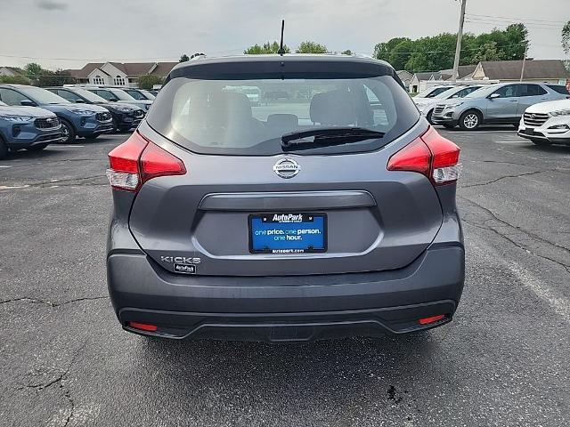 2019 Nissan Kicks S