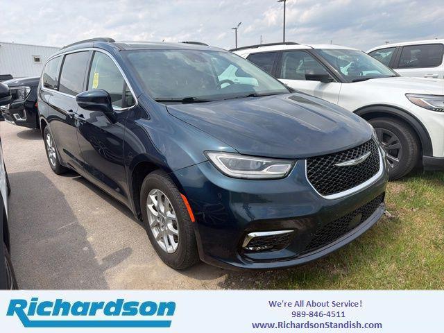 2022 Chrysler Pacifica Touring L for sale in Standish, MI