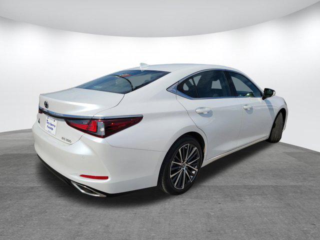 2023 Lexus ES 350 Base