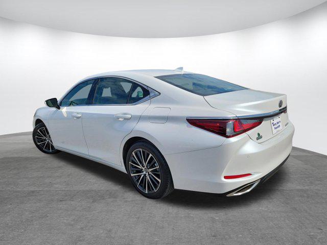 2023 Lexus ES 350 Base