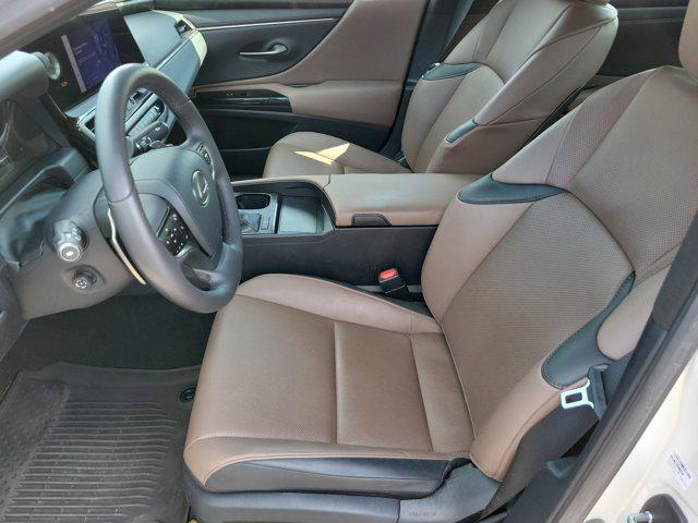 2023 Lexus ES 350 Base