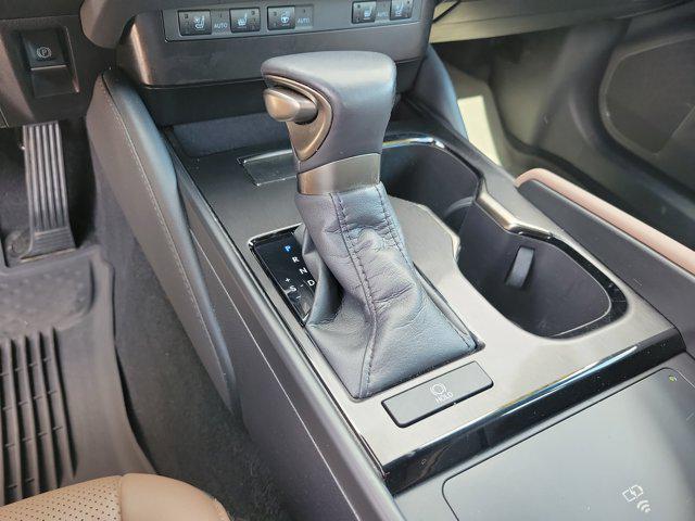 2023 Lexus ES 350 Base