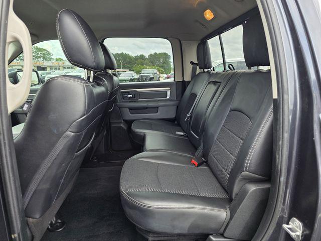 2018 Ram 1500 Lone Star Silver Crew Cab 4x4 5'7" Box
