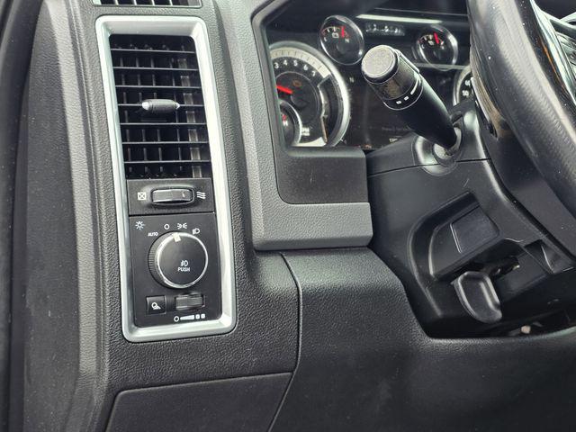 2018 Ram 1500 Lone Star Silver Crew Cab 4x4 5'7" Box