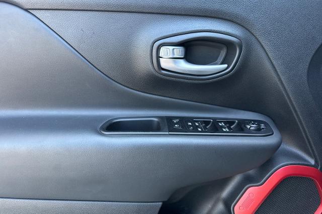 2023 Jeep Renegade Trailhawk 4x4